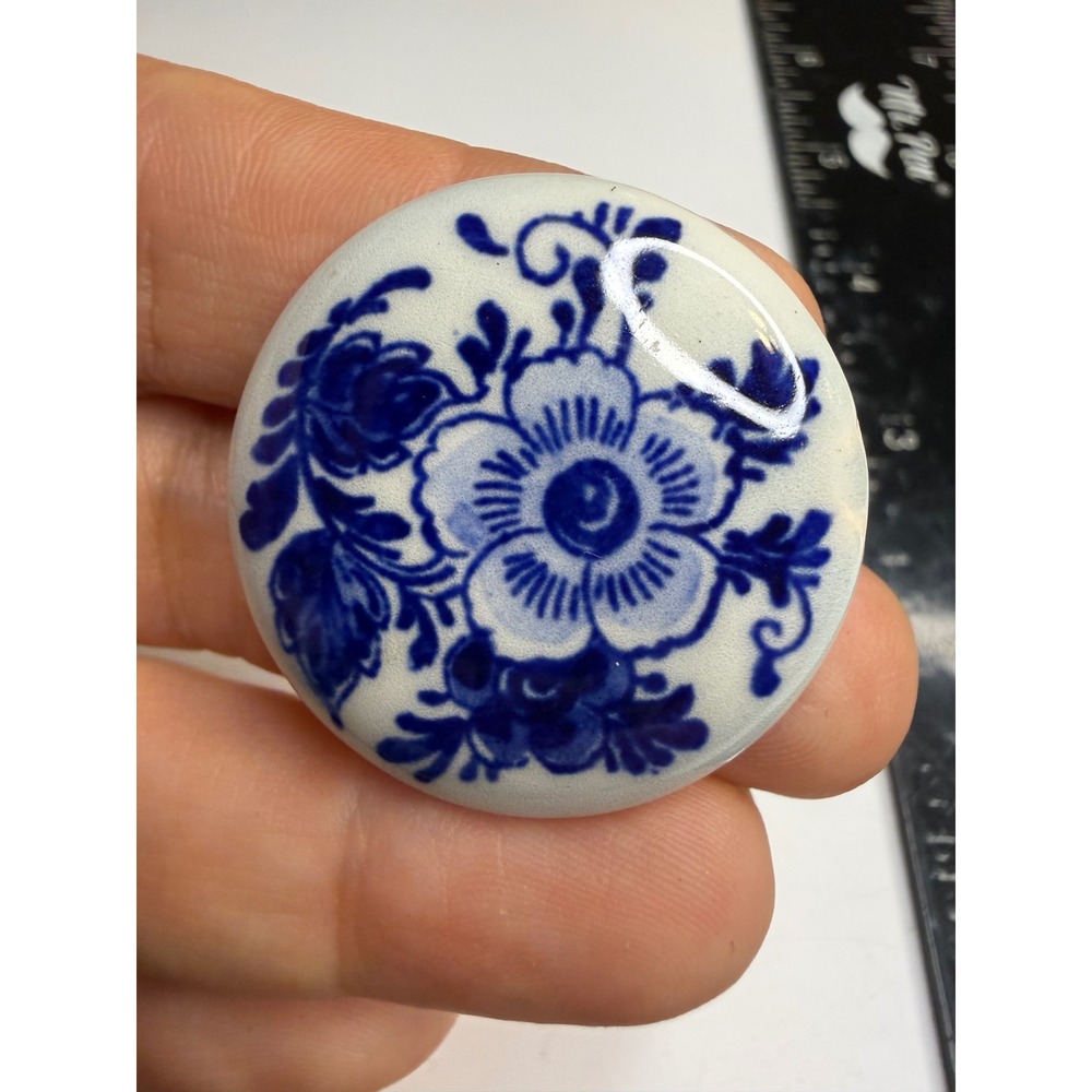 Delft Holland Hand Painted Ceramic Floral Brooch Blue White Round Pin